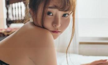 BoLoli菠萝社 - Suki朱忆音泳装：美图加无圣光，我的眼睛要承受多大的负荷！