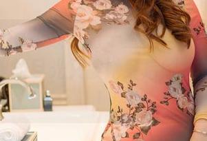 HuaYang花漾 - 方子萱的户外作品集：等下，我的目光又被她身后的风景牵走了！