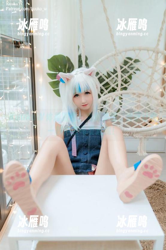 KuukoW体操服秀：免费美图，保证让你一秒钟变高度近视！