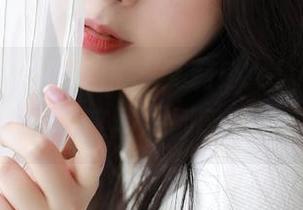 MFStar模范学院 - 艾莉Evelyn的全套水手服，光看这照片都感觉春意盎然。