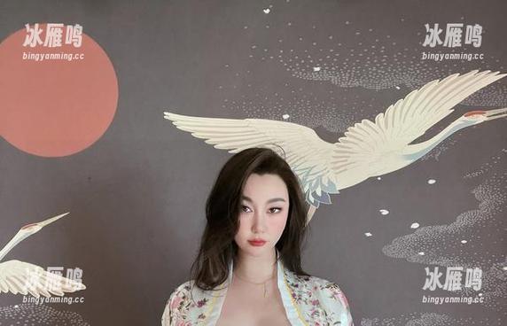 微密圈 - 找个理由下载吧——MIYA的黑丝图包我先拿了！