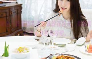 MiStar魅妍社 - 隐秘的万圣节资源在这儿，舞媚歆大概觉得自己是小鬼要捣蛋吧。