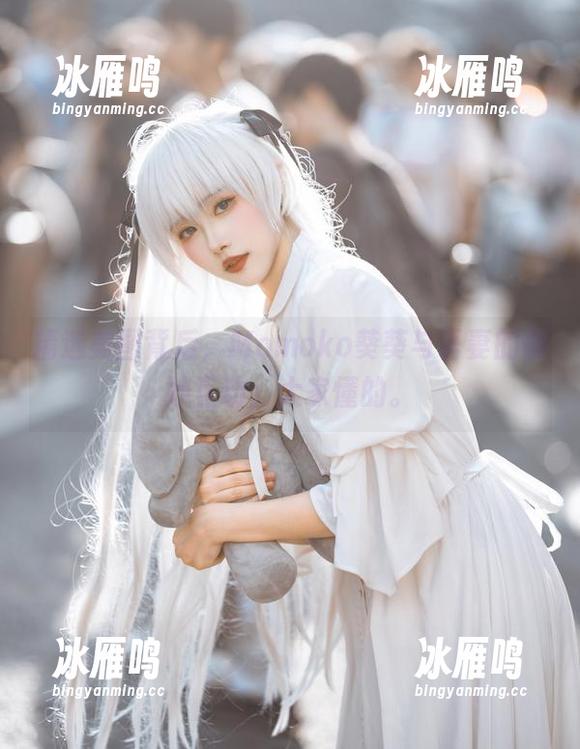 精选美图背后，Momoko葵葵与吾妻的微妙互动，大家懂的。