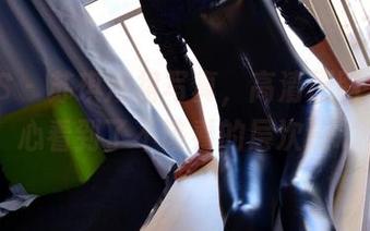 PANS - 苏琪短裙写真，高清原图，不小心看到了不该看的层次感...