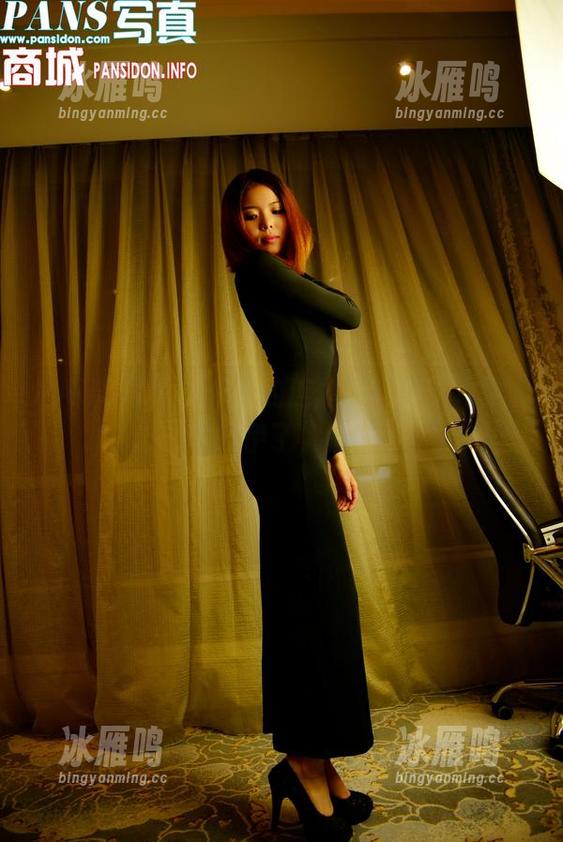 PANS写真 - 米奇的连体衣写真，真是太卡哇伊了，但…