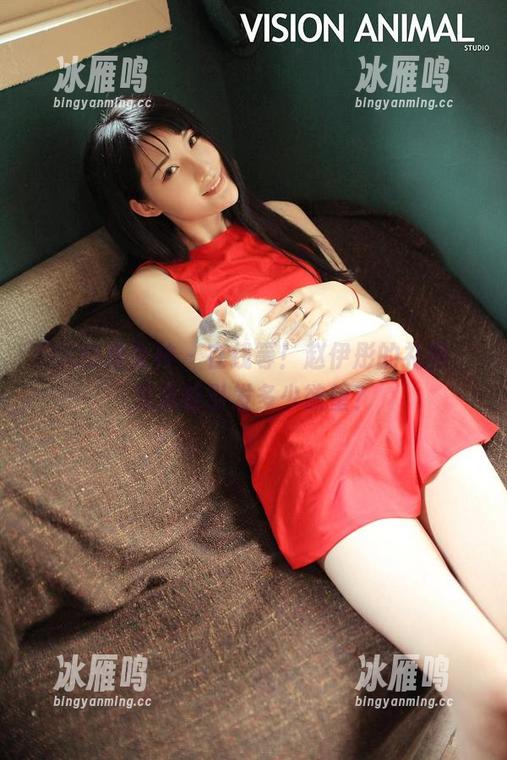 TGOD推女神 - 在线等！赵伊彤的礼服，究竟能引发多少欲望？
