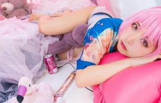 身在万圣节：Tomiko(とみこ)的合集，配搭也是个小挑战哦