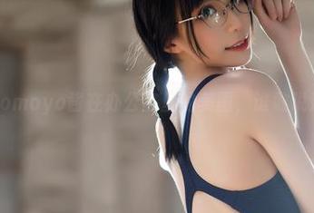 看！Tomoyo酱在办公室里的美图，谁敢说没趣？