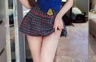 TuiGirl推女郎 - 纯白系好像是何奕恋的心头好，全集跟原图我一次性给你们！