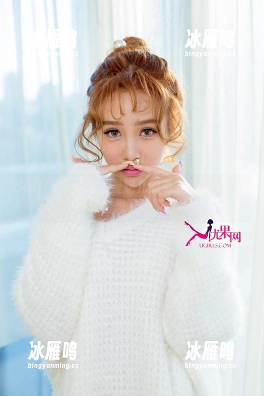 UGirls尤果网 - 曼妮儿的毛衣全纪录：看完你会想下载网盘！