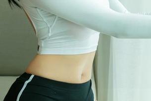 UGirls尤果网 - 打开毛COCO的自拍图集，发现自己一样的困惑…下载完就该去找个角落默默想想。