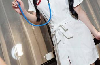 Xiuren秀人网 - AngelaLee李玲的美腿HD，标准的“一线天”！