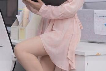 Xiuren秀人网 - CherryBlessU来袭：厨房、卧室、图库统统走一遍的女仆，快来瓜分！