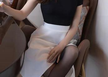 Xiuren秀人网 - 别小看优琪琪子yuki的双马尾，图集中每一张都是个福利大礼包呀！