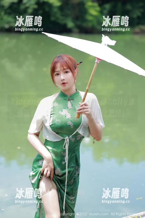Xiuren秀人网 - 举报！夏诗诗Sally泳池新作，水里太美，太干扰我思绪！