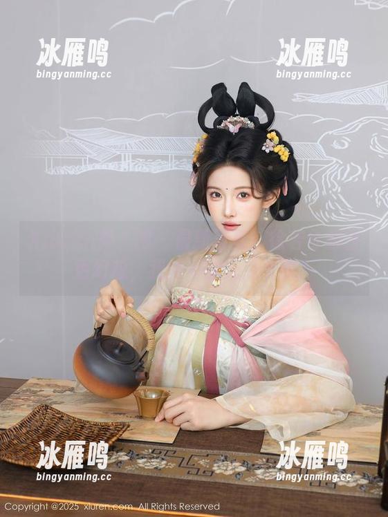 Xiuren秀人网-徐若兮 Xiuren秀人网 - 最新写真:徐若兮的白色幻想,我能不能先点个赞?