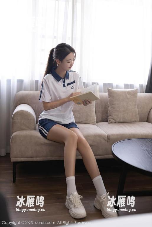 Xiuren秀人网 - 是小逗逗的女王图集在线，不带你飞，但保证让你多看几眼。