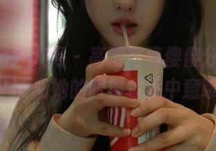Xiuren秀人网 - 高清写真傻傻分不清，晗大大Via和她的眼镜你更中意哪个呢？