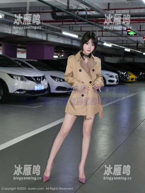 Xiuren秀人网 - 爱酱里，校服与原图，不来一场涉及青涩回忆的审美吧！