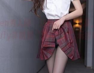 Xiuren秀人网 - 这组校服写真集，顾楚楚Maily真的把“校园气息”玩得淋漓尽致。