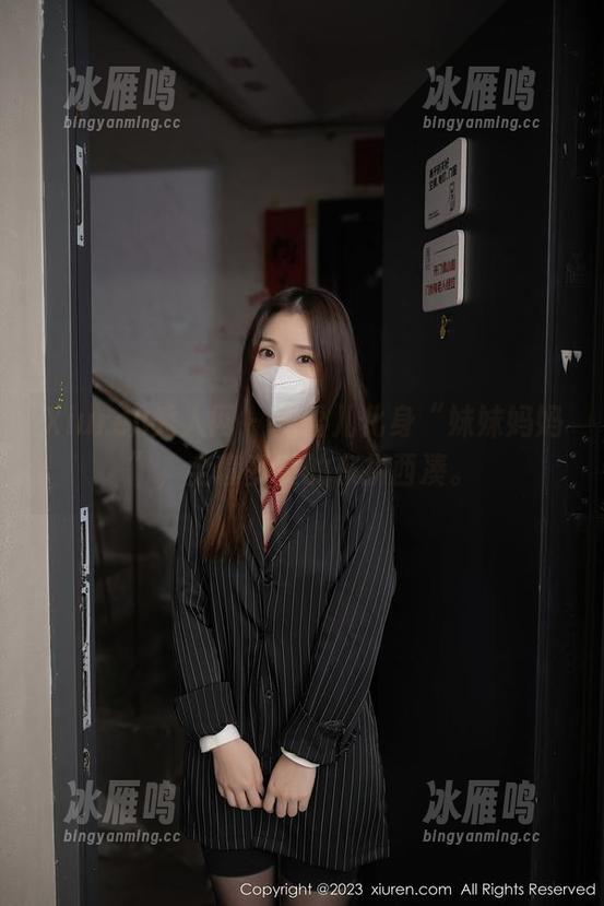 Xiuren秀人网 - 龙雪儿化身“妹妹妈妈”，全套妥妥的东拼西凑。