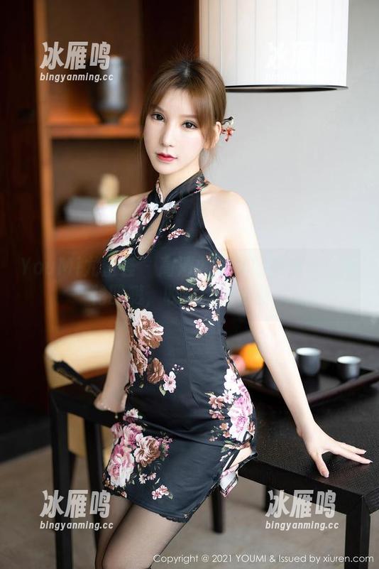YouMi尤蜜荟 - 高清尤妮丝的死库水：水花四溅，收藏好别浪费了