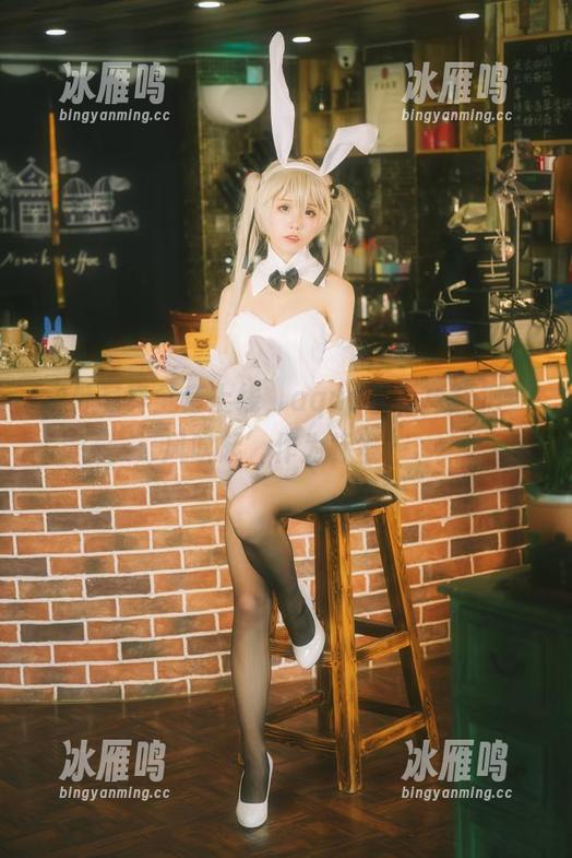 户外写真全套上线，aqua水淼真能把‘风吹起’作为标签？