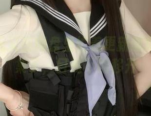 rua阮阮又在网盘里忙着更新课间阳光合集了，目光不能移开