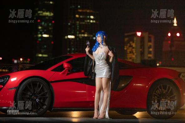 千寻大人的白裙写真：站得稳么？这裙子不会突然飞出去吧！