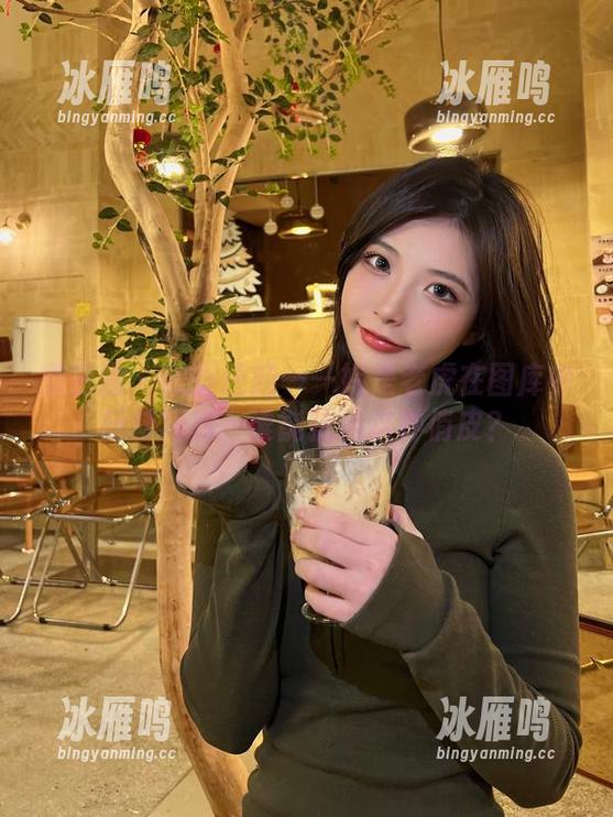 微密圈 - 欲拒还迎——妮是老虎在图库中玩转写真，谁能抗拒这种俏皮？