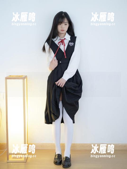 少女秩序 - 不信你找，小葵的图库可爱精选，偷瞄一眼就舍不得走！