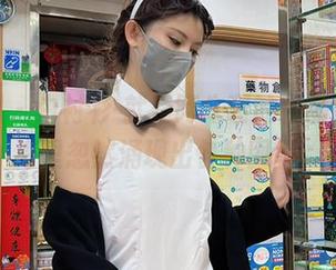 微密圈 - 白衬衫-就是阿朱啊的作品，我脑海里忽然涌现出各种图案。