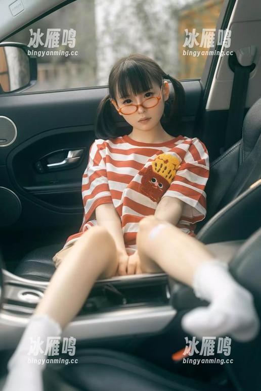 图片更新：幼水铃衣的裸足，喔，真的只是一种态度吧？