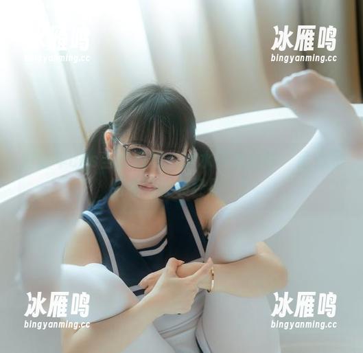 把童年cos当成日常：幼水铃衣分享‘盘点我的奇妙服装经历’！