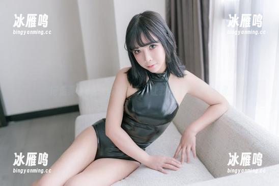抱走莫子aa：浴室写真，让我目不暇接的线条