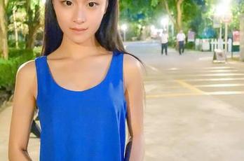 推女神 - 杨上萱的空姐之旅：一趟美图飞行，不含额外收费哦！