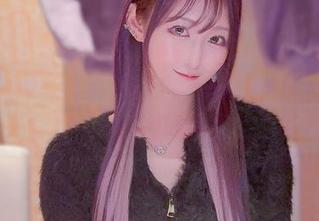 月城委员会最新泳衣图集上线，脑海里的小幻想又开始飘了。