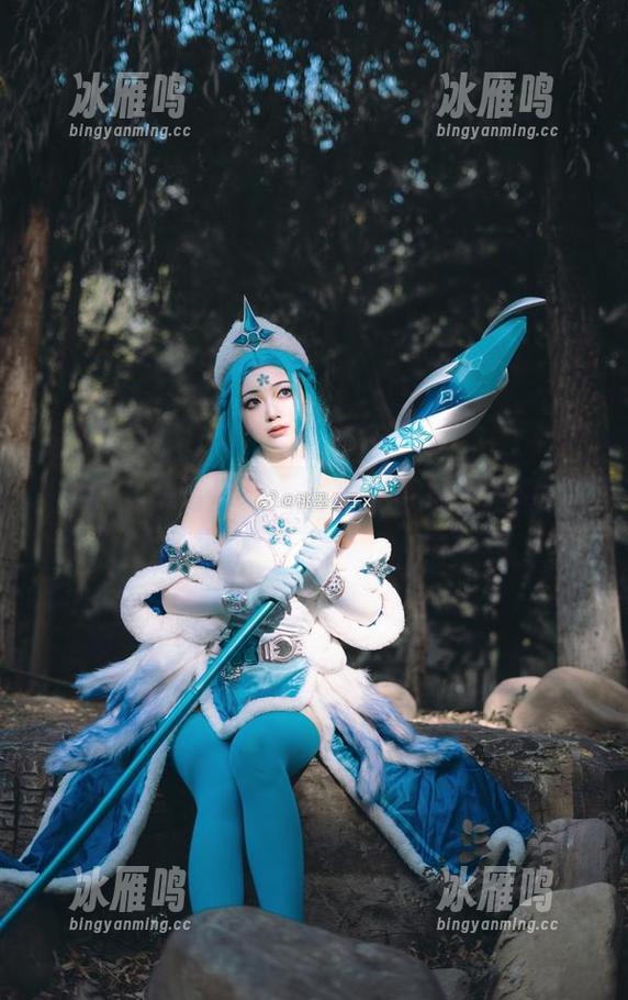 桃墨公子写真集：当神鹿也想要同框！