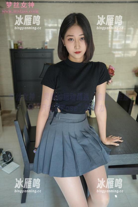 梦丝女神 - 灵唯的运动精选，谁能抗拒那种“只会摆Pose”的魅力？