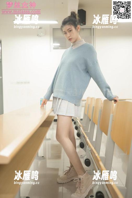 梦丝女神 - 王娇娇的天台JK少女图集，蛮有意思，但总是出乎我意料。