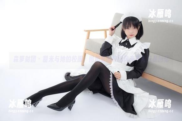 森萝财团 - 甜米与她的校服，图册里的校园风光不再只是回忆