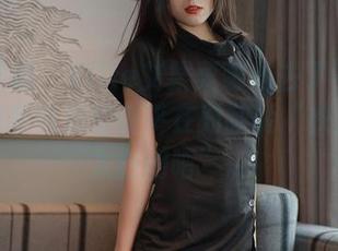 模范学院 - Ellie艾栗栗哪儿去了？图包里的她和姐姐们似乎在对我说“快点来加入我们吧”。