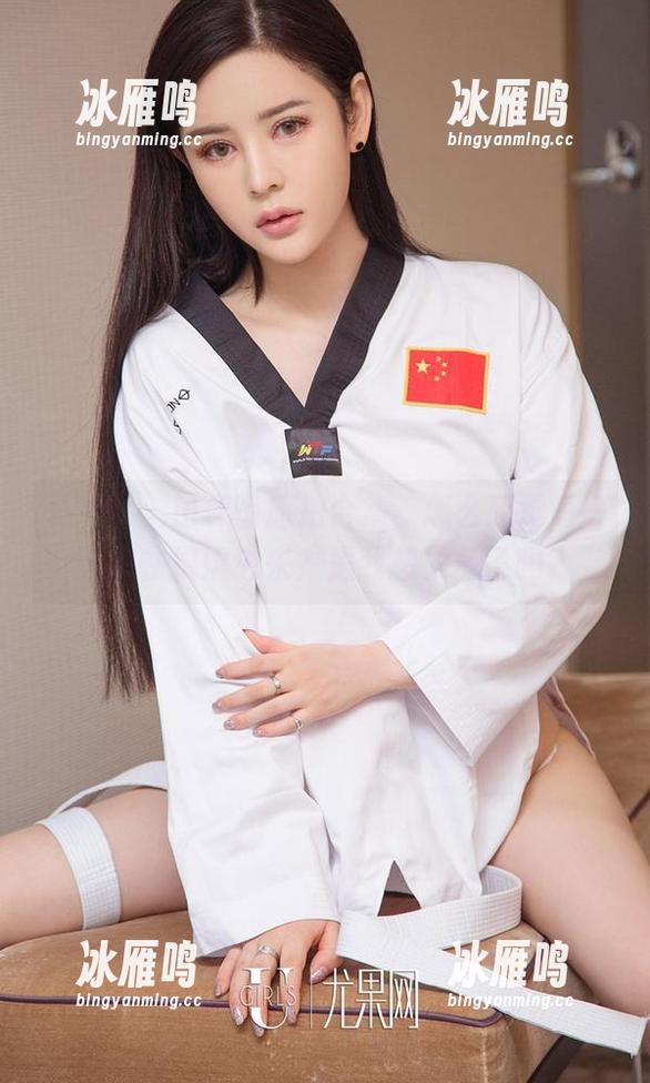 爱尤物 - 田梓茵旅拍合集，怎么感觉每一张都在娓娓道来？是我想太多了吗？