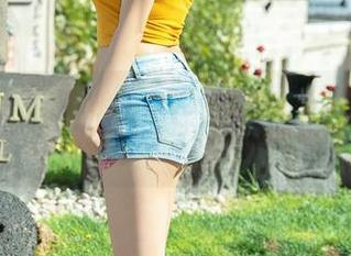 爱蜜社 - 谁能说张思允Nice的黑色图册不够百变呢？