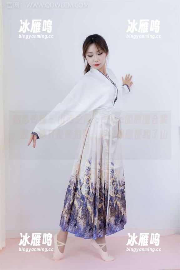 物恋传媒-elise 物恋传媒 - 山河之间,elise的原图合集:我说她只是来拍照,却好像顺便约了山河。