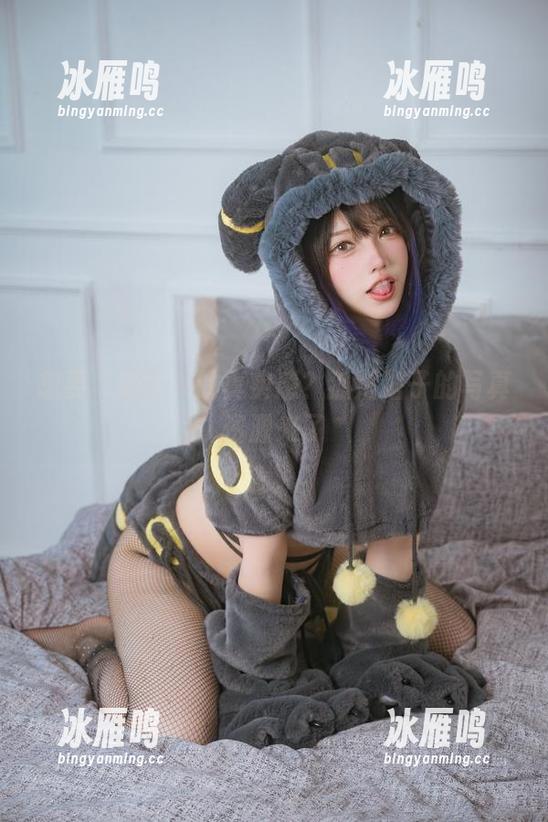 想要‘奶牛’的真实感？狐洛洛子的写真资源来了
