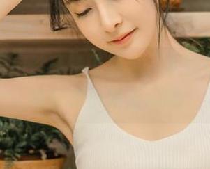 王羽杉送你性感特工图包，下载后当心别被敌对小鸟发现哦