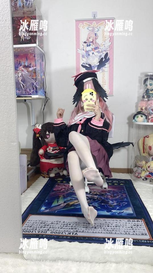 更新了一波白栎Shirly的cos，珂莱塔这身打扮让人安静思考
