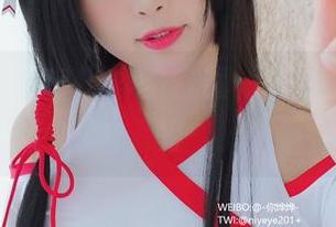 免费套图，白烨烨的白旗袍真让人鼻子一酸