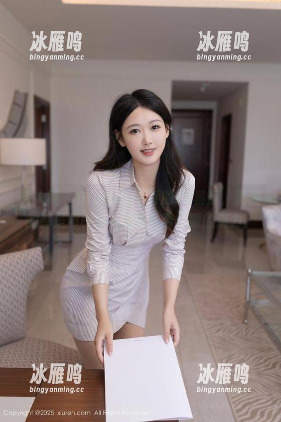 秀人网 - Dreamy小乔的JK资源，满满的都是那种令人想要多看几眼的魔力。
